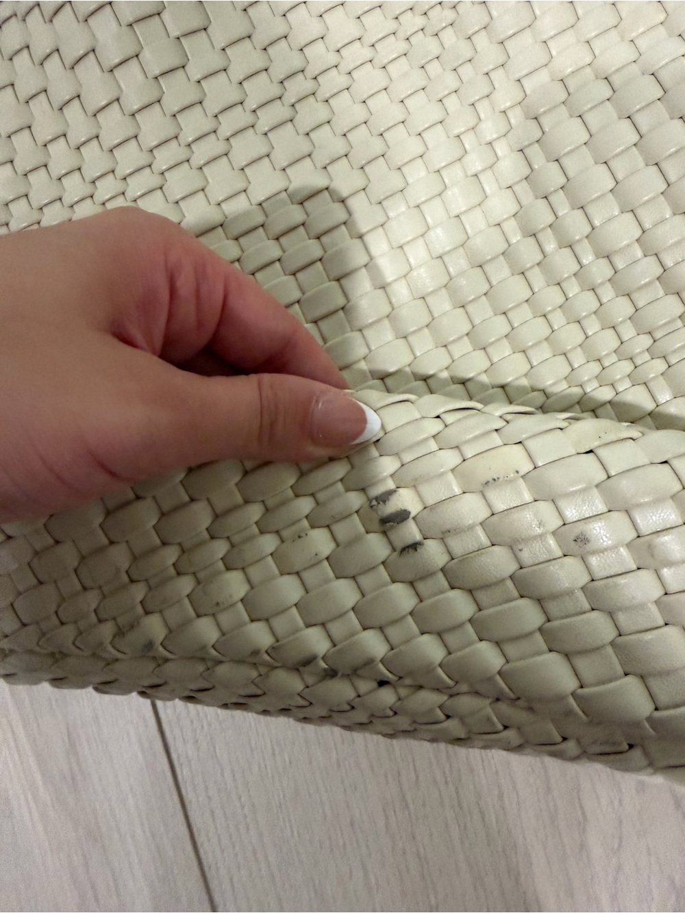 Woven Shoulder Bag in Light Beige - Picture 2 of 2